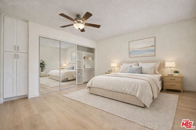 Building Photo - 1724 Arizona Ave