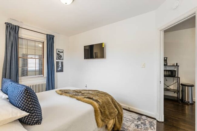 Building Photo - Music