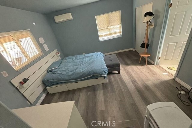 Building Photo - 2204 Park Rose Ave