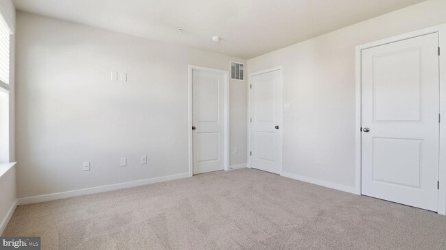 Building Photo - 466 Still Feather Ave