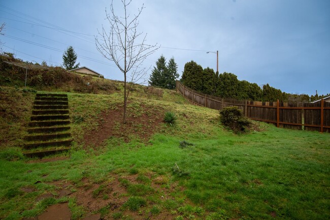 Building Photo - 3 bed, 2 bath Single-level home in Stayton, Oregon