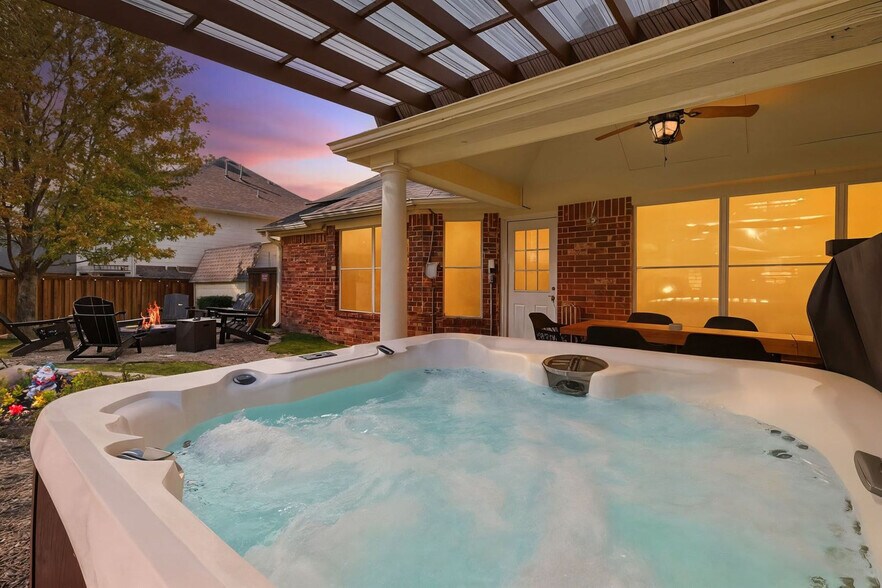 Building Photo - 2831 Rosewood Blvd