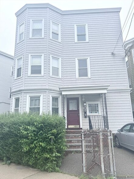 Building Photo - 57 Dimick St