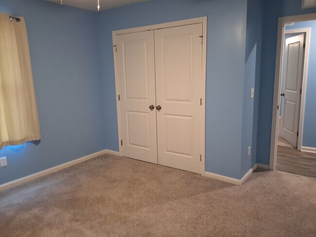 Building Photo - Cozy 3 Bed, 2 Bath House In Vine Grove, KY