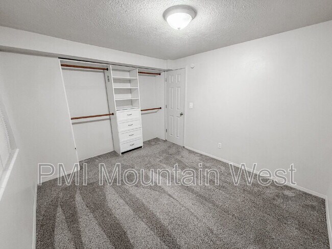 Building Photo - 142 N 200 W