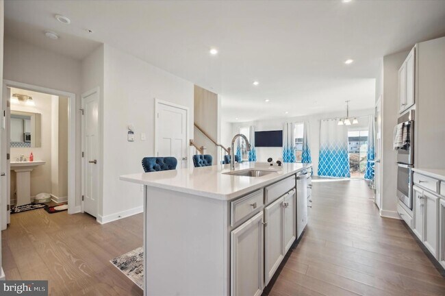 Building Photo - 8036 Milltown Cir