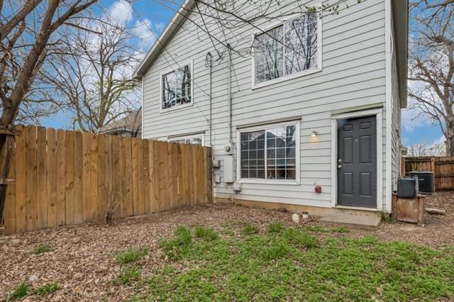 Building Photo - 1909 May St