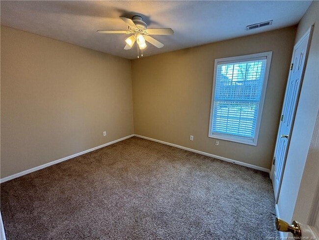 Building Photo - 7819 Rosewood Ave