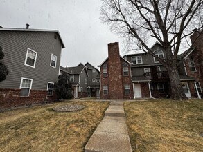 Building Photo - Beautiful 2 Bedroom Condo Near UCCS