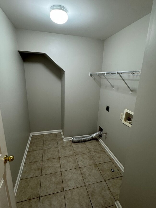 Building Photo - Beautiful 4 bed 3 Bath Home in Heart of Grayson for a Growing Family!