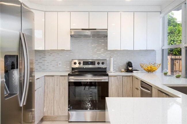 Primary Photo - 1613 N 16th Ct