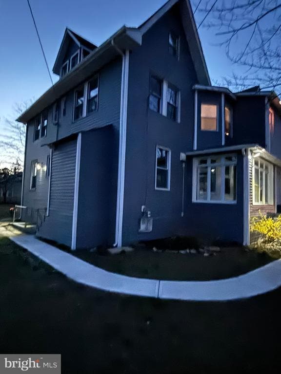 Building Photo - 360 Elm Ave