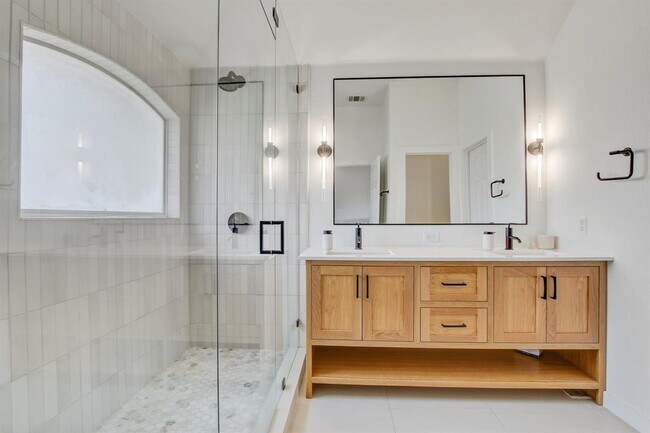 Building Photo - 8109 Campeche Bay Pl