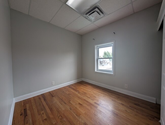 Building Photo - 4805 W Irving Park Rd