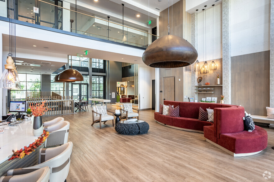 Lobby - Traverse Apartments