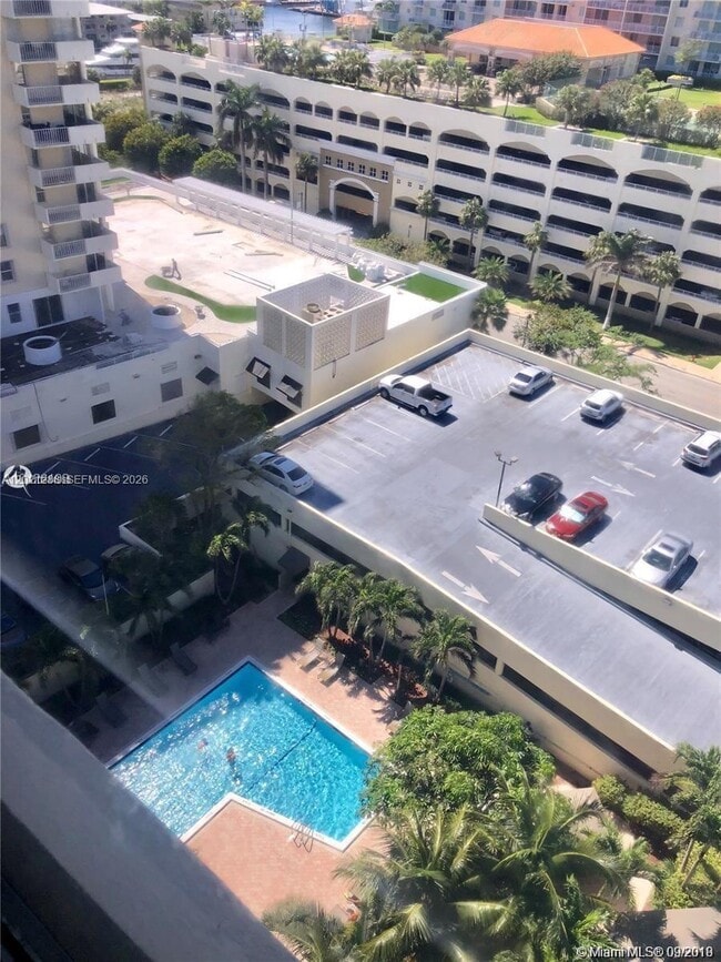 Building Photo - 3031 N Ocean Blvd