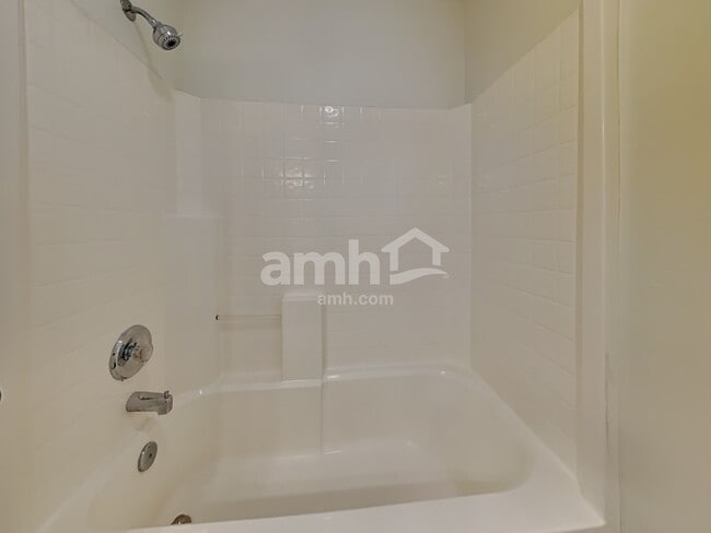 Building Photo - 328 Rice Bay Dr