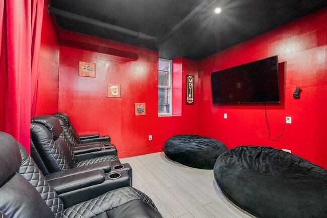 Building Photo - 2458 Lorillard Pl