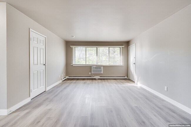 Interior Photo - 1414 Martiny Ct.