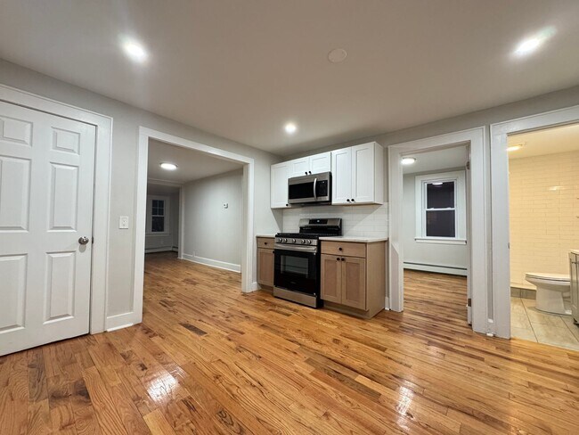 Building Photo - 145 Division St