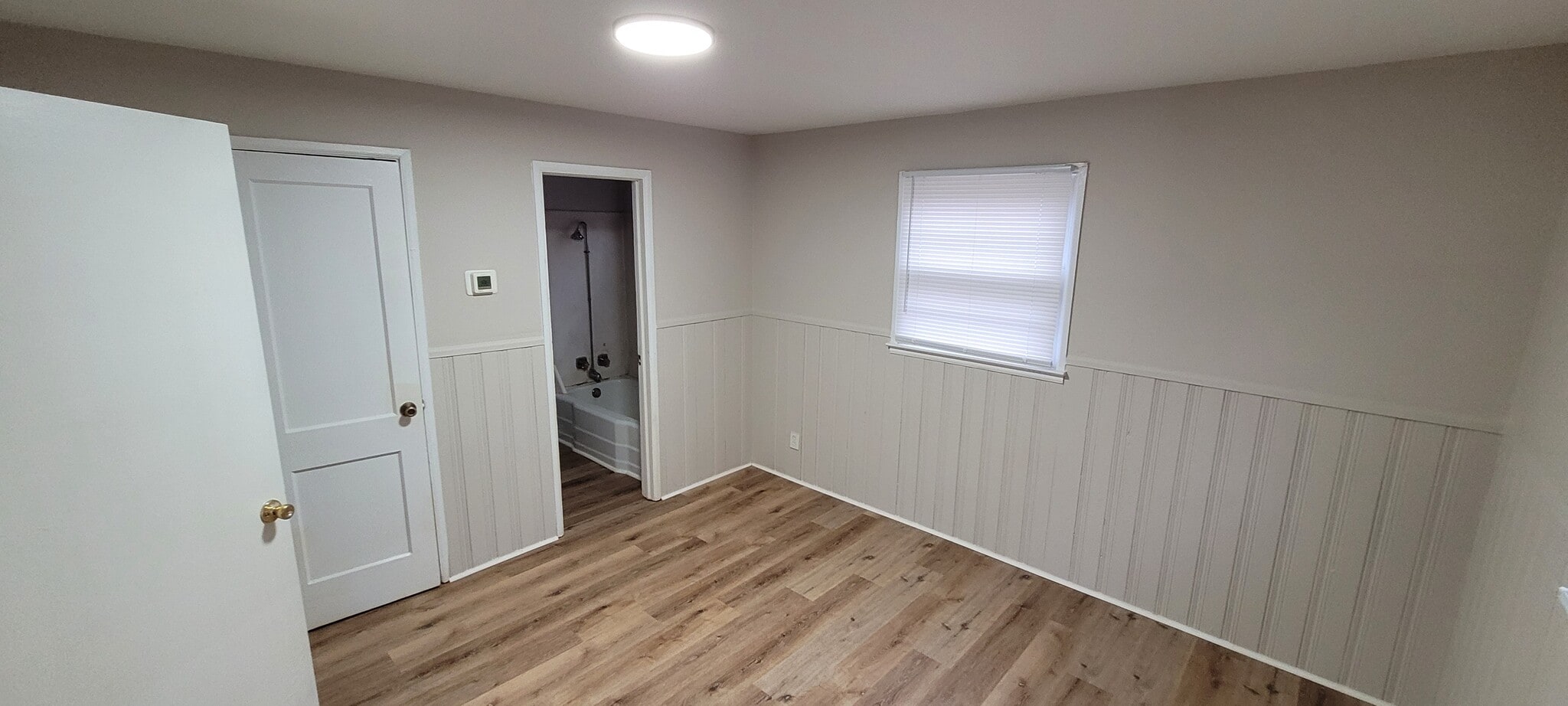 Building Photo - 903 Martin St