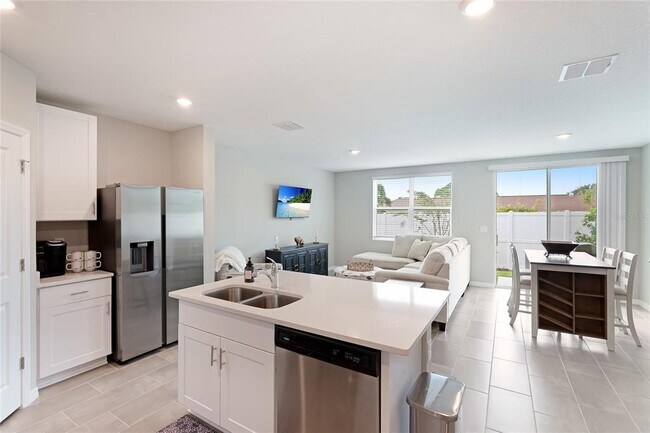 Building Photo - 17063 Coral Key Dr