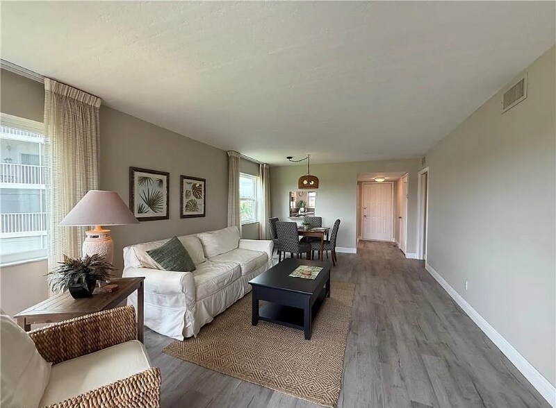 Building Photo - 190 Pebble Beach Blvd