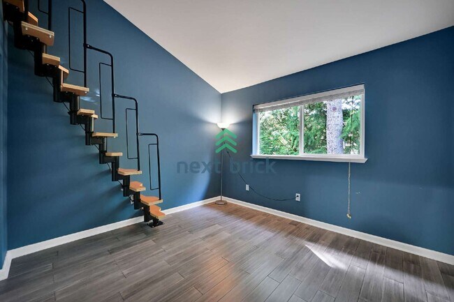 Building Photo - 3 BED & 3 BATH CONDO FOR RENT