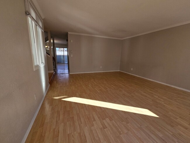 Building Photo - Virginia Vale Large 3 Story 3 Bedroom 2 1/...