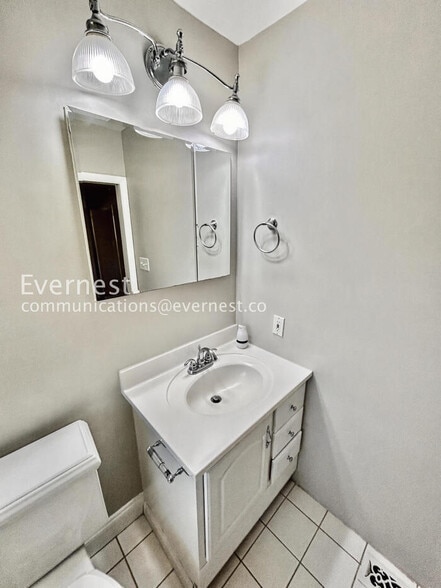 Building Photo - 3829 Captain Dr