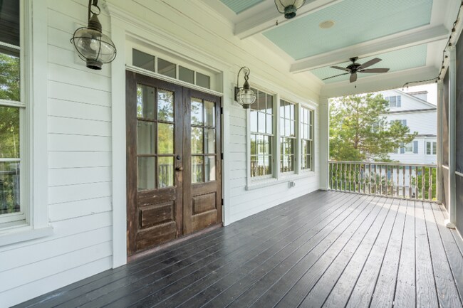 Building Photo - 6BD/5BA Custom Home for Lease in Daniel Island Park
