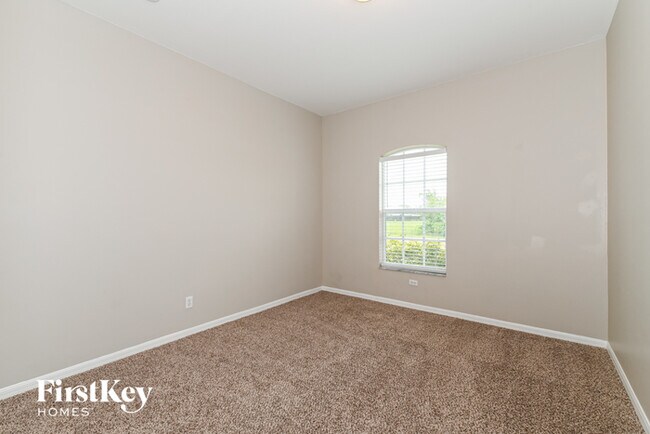 Building Photo - 2472 NW 8th Terrace