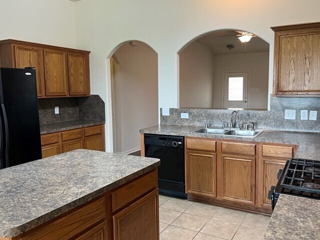 Building Photo - 2134 Thorn Berry Creek Ln