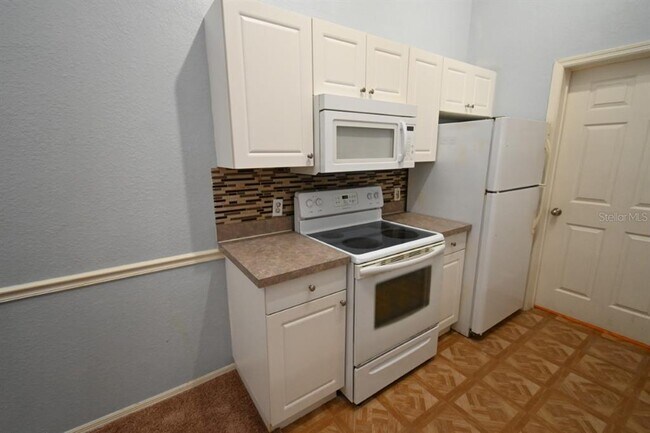 Building Photo - 36113 Deer Creek Dr
