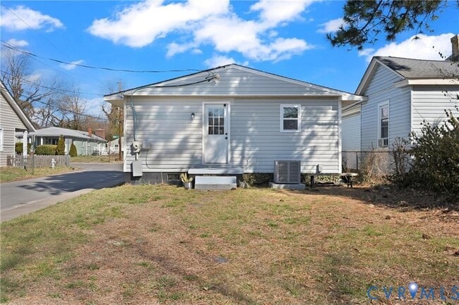 Building Photo - 401 Hunt Ave
