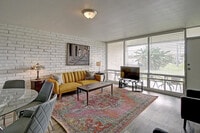 Building Photo - 1421 Eleventh Street-SI FL1-ID1023193P