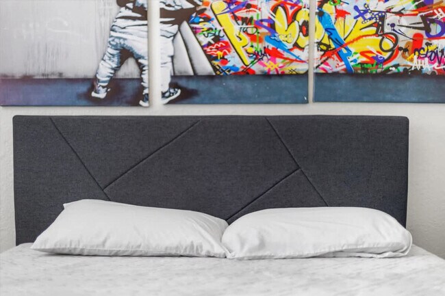 Building Photo - 4561 Southfield Ave