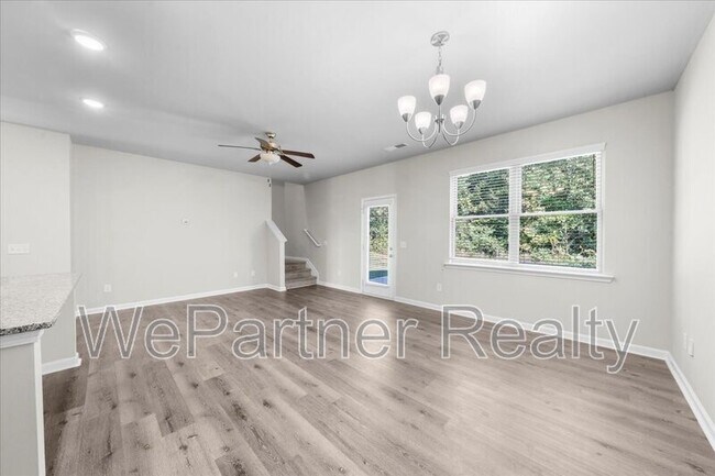 Building Photo - 204 Vickery Ln