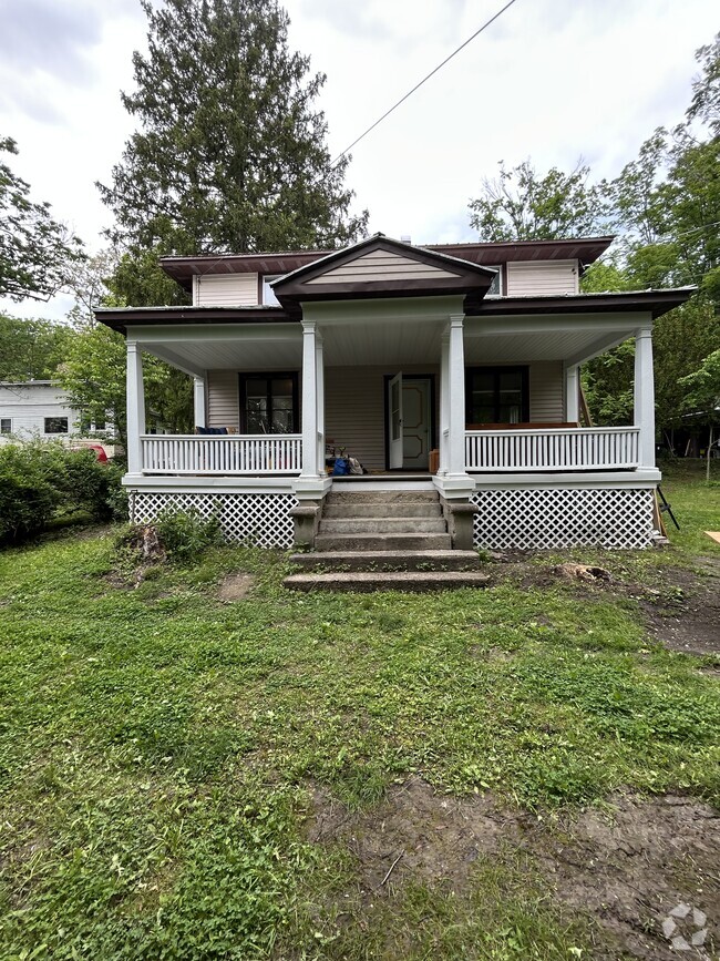 Building Photo - 1538 Slaterville Rd