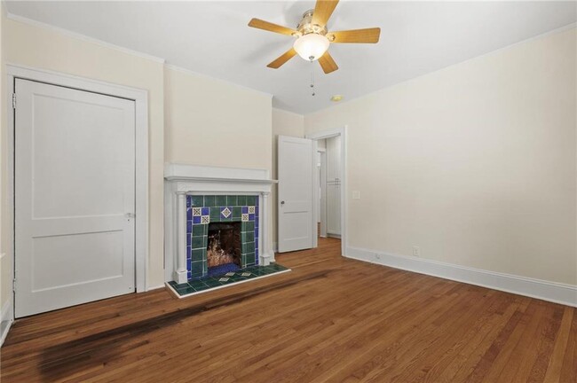 Building Photo - 1072 Shelby Pl SE