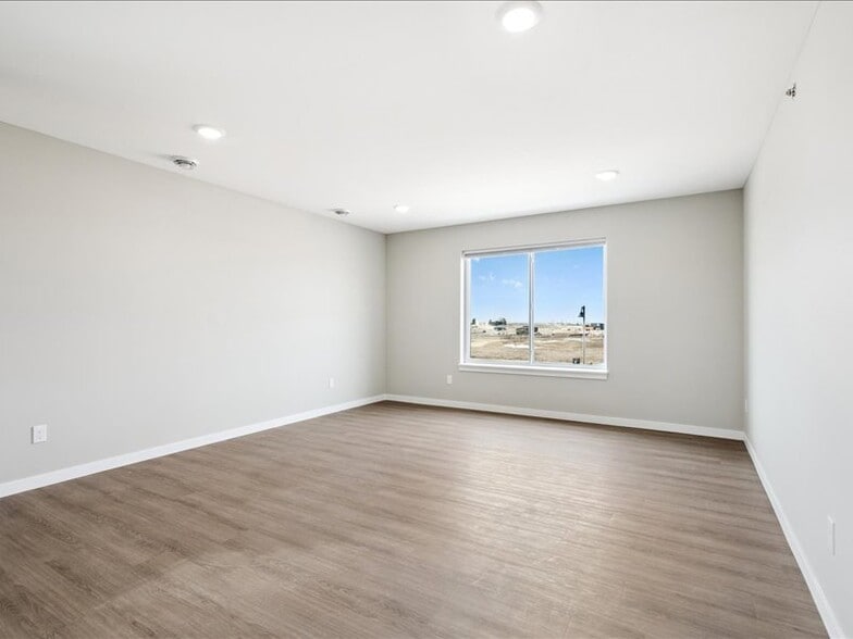 Building Photo - 7060 Thunder Vly Dr