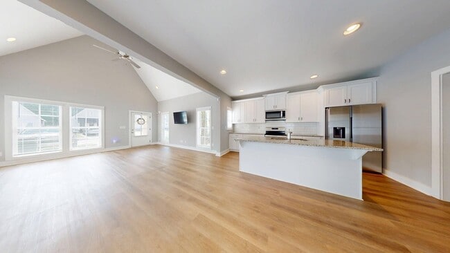 Building Photo - Modern 2BR/2BA Townhome in North Opelika