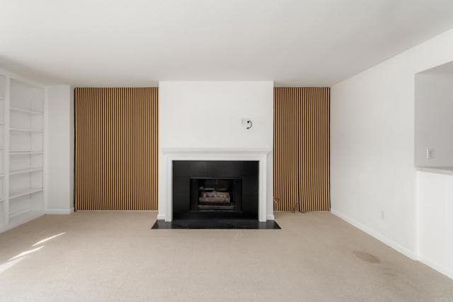 Building Photo - 2420 Torrey Pines Rd