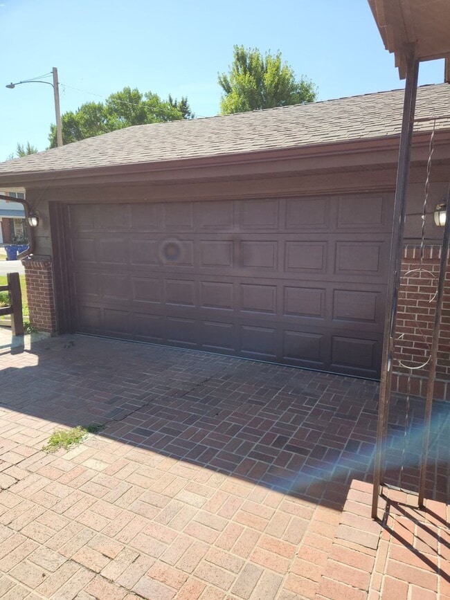 Building Photo - Welcome Home! Beautiful house in Lakewood!