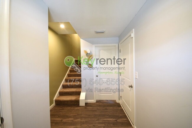 Building Photo - 49 Manilla Cir