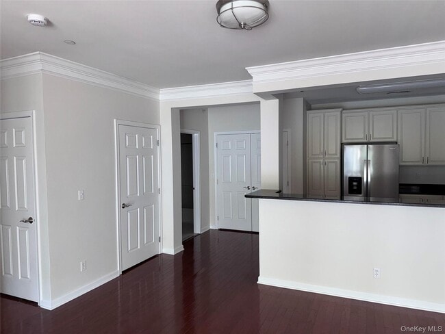 Building Photo - 614 Saratoga Ln