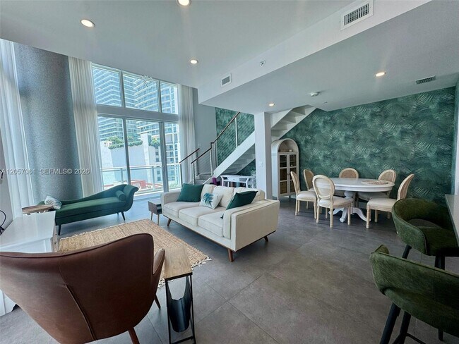 Building Photo - 1080 Brickell Ave