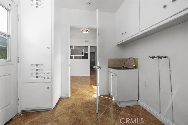 Building Photo - 219 S Meadow Rd