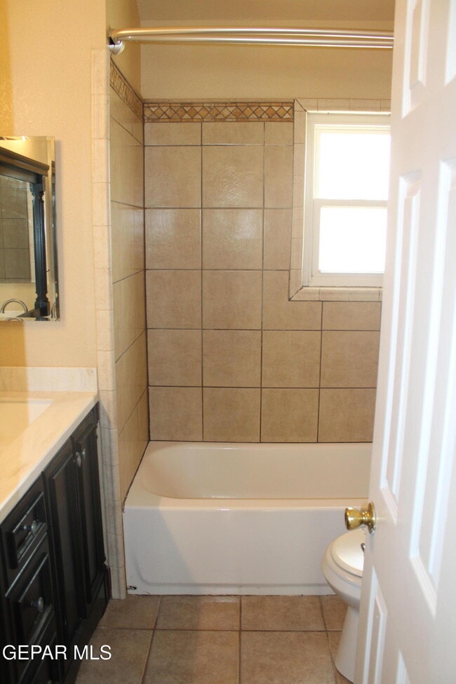 Building Photo - 6832 Canyon View Ln