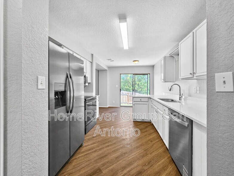 Building Photo - 3746 Candleglenn